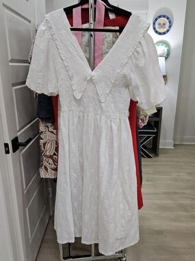 White Eyelet V-Neck Midi Dress|| Size L